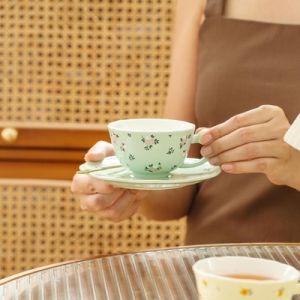165ml European-style Flower Coffee Mug With Spoon And Plate