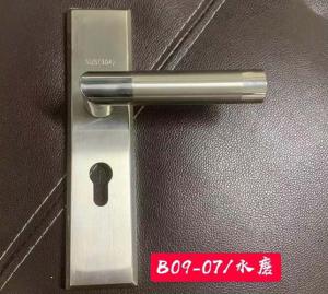 China Brushed SS304 Pull Door Handle PVD Finish With Wood Screws wholesale