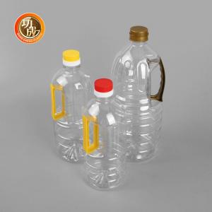 China Food Grade Sunflower Oil 1 Litre Bottle Clear Plastic Vinegar Bottle With Handle wholesale