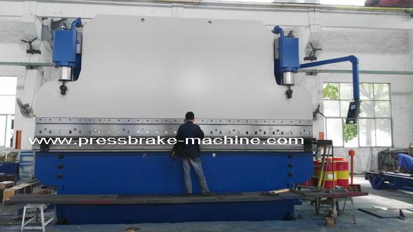 Quality 6.5M Metal Sheet CNC Hydraulic Press Brake Forming With 4000KN Force Bending steel for sale