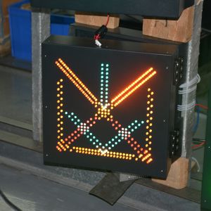 EN12966 Lane Control LED Traffic Signals VMS Traffic Arrow Board