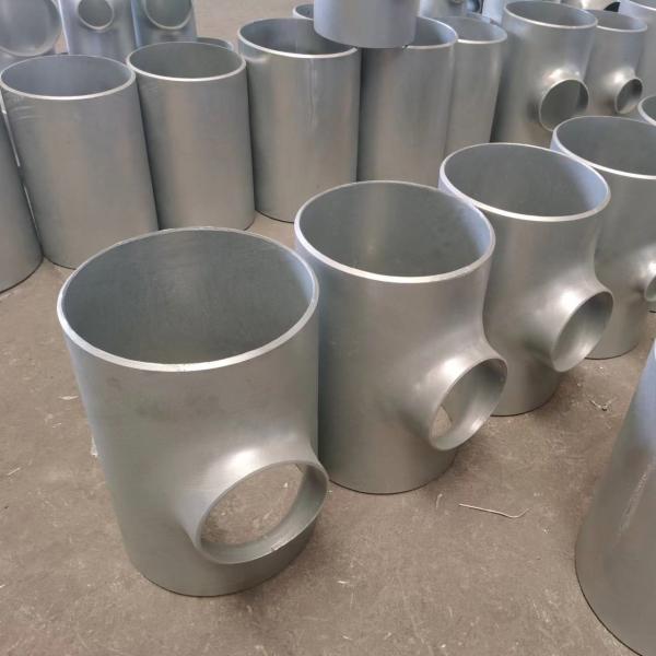 Durable Carbon Steel Equal Tee St37.0 Material Forged Technics Fittings