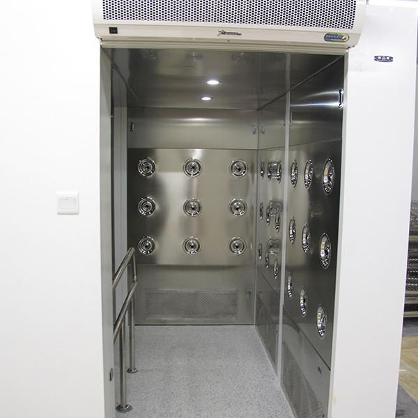90 Degree Turn Personnel Air Shower Tunnel , Clean Room Equipments With Painted Steel Material