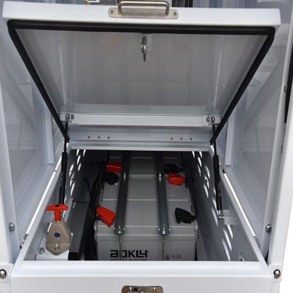 Customizable Solar Powered Light Tower LED Lamp 4×100W Telescopic Light Tower