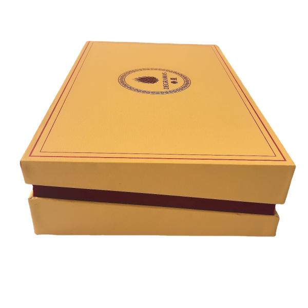 Antiwear Rectangular Cardboard Box With Lid , EVA Flat Pack Cardboard Gift Boxes