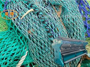 China Polyester Fishing Net Small Mesh Bait Fish Net Making Machine 200-480rpm on sale