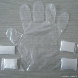 China Natural Disposable Polythene Gloves 15 Microns Thickness For Personal Care on sale