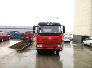 China White / Red Color 6.8m FAW 4X2 Refrigerated Truck With 5800mm Wheelbase on sale