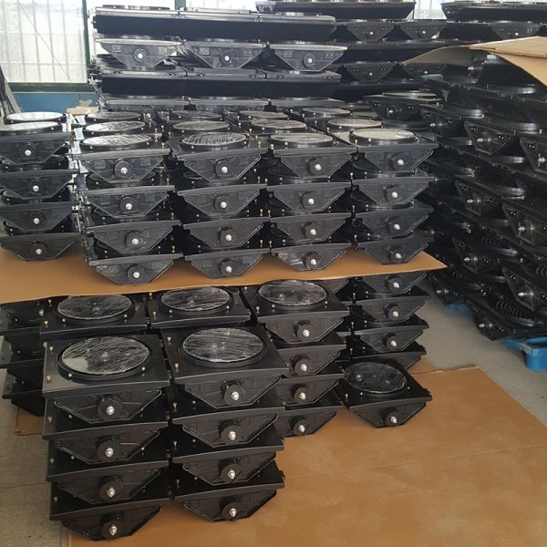 Flip Door Detachable Traffic Light Housing Body Part 1-Appearance EXW 400MM