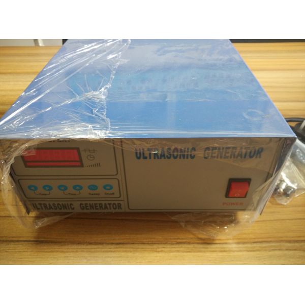 Power Adjustable 25khz Digital Ultrasonic Generator With Converter For Industrial Ultrasound