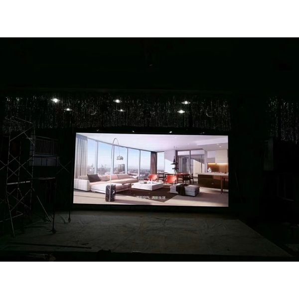 Thin Cabinet HD LED Display P1.904 Extremely Slim UHD SMD1515 640mm*640mm