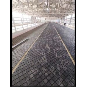 China 25mm Thickness Customized Rubber Mat For Zoo Animal on sale