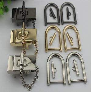 China Light gold zinc alloy square metal shiny brand handbag clip lock on sale