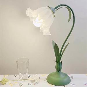 China Nordic Restaurant Decorative Glass Table Lamp Flower Shaped Modern Bedside Table Lamp on sale