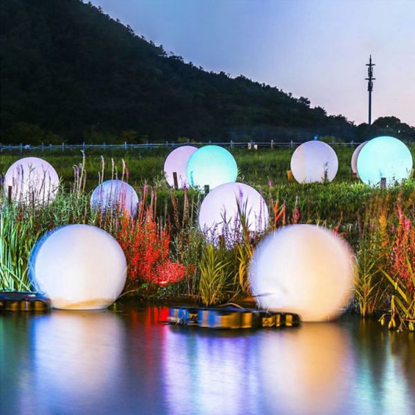 LED luminescent round ball lamp spherical landscape park scenic area courtyard grass lawn beautiful display bright lamp