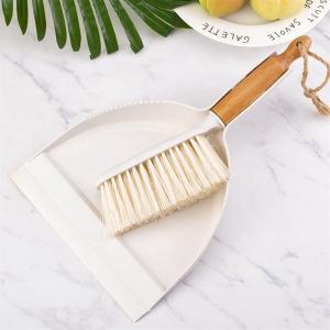 China Portable mini Cleaning Dustpan and Bamboo Handle Broom brush set For Cleaning wholesale
