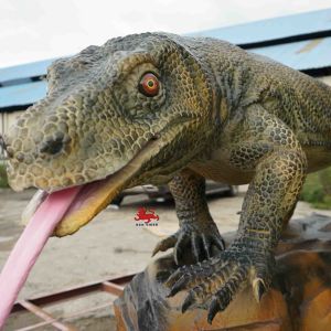 China Snowproof 4m Realistic Animatronic Animals Komodo Dragon Model wholesale