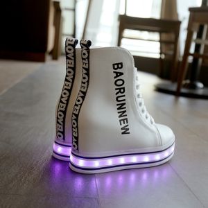 China Fast Moving Led Glow Product optical texture shoes wholesale