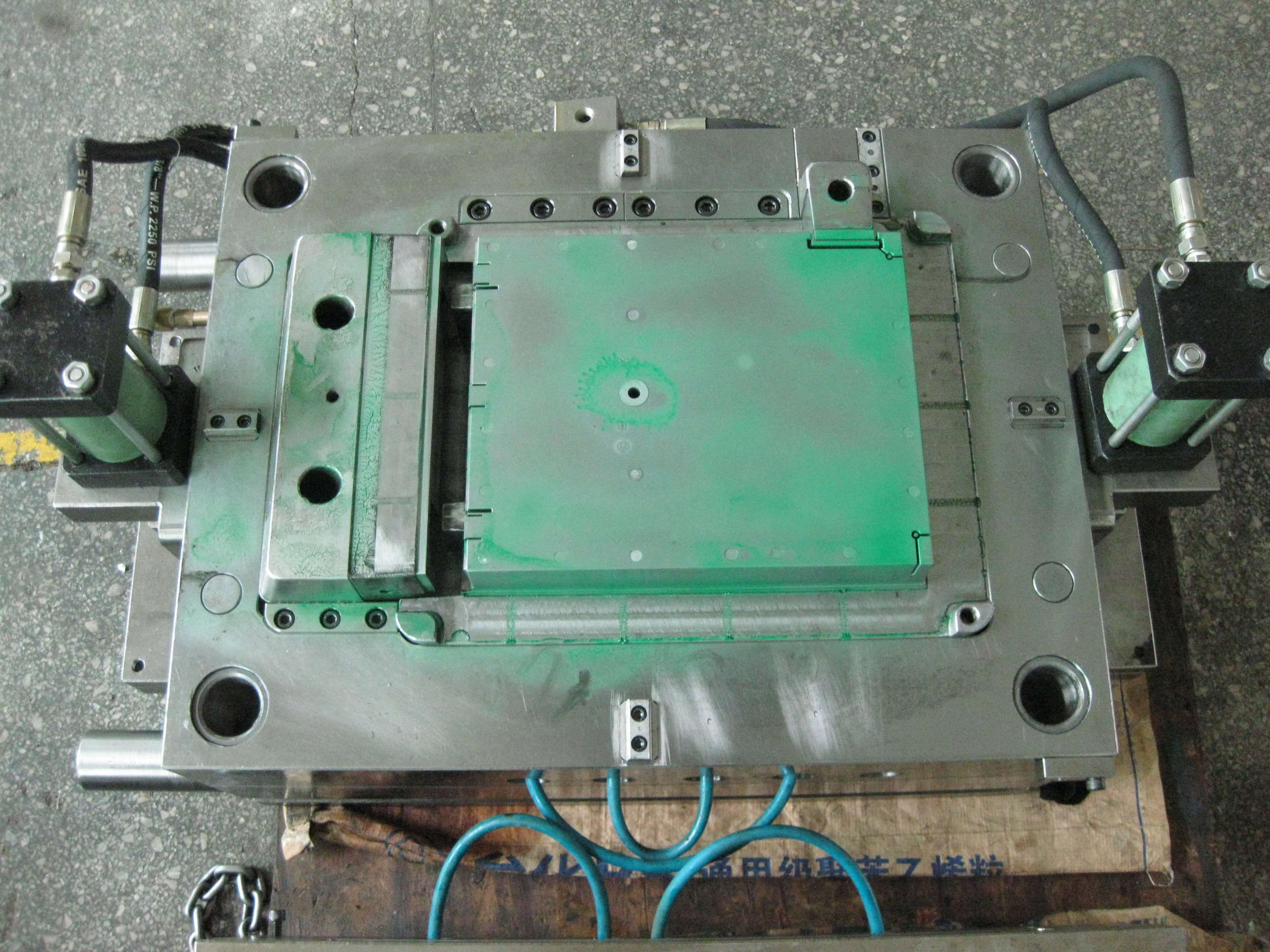 China Texture Double Injection Mold For Coffee Machine Parts OEM ODM on sale