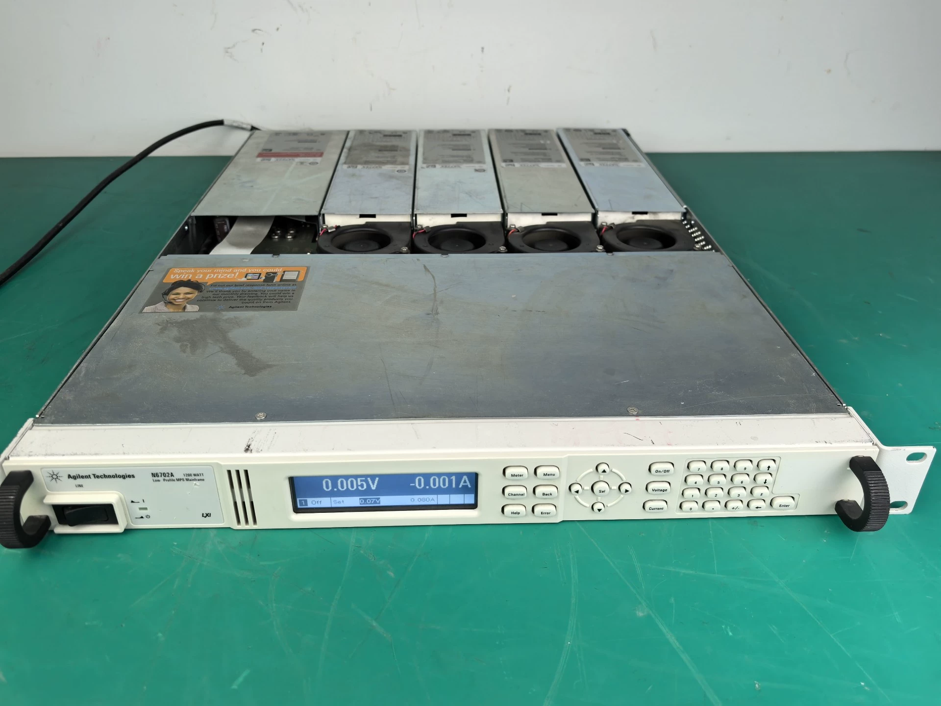 1200 W 4 Slot Modular Power System Mainframe Agilent N6702A