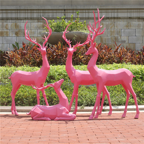 Custom Geometric Fiberglass Life Size Deer Statue Garden Animal Sculptures