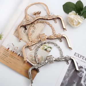 China 220g Bamboo Handle Purse Clutch Frames With Dragonfly Pattern wholesale