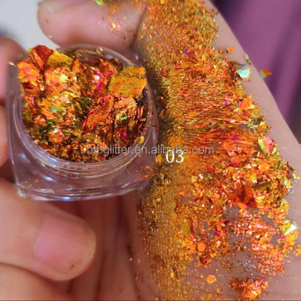 Get the Perfect Eye Makeup Look with Excellent Nail Art Effect Chameleon Flakes