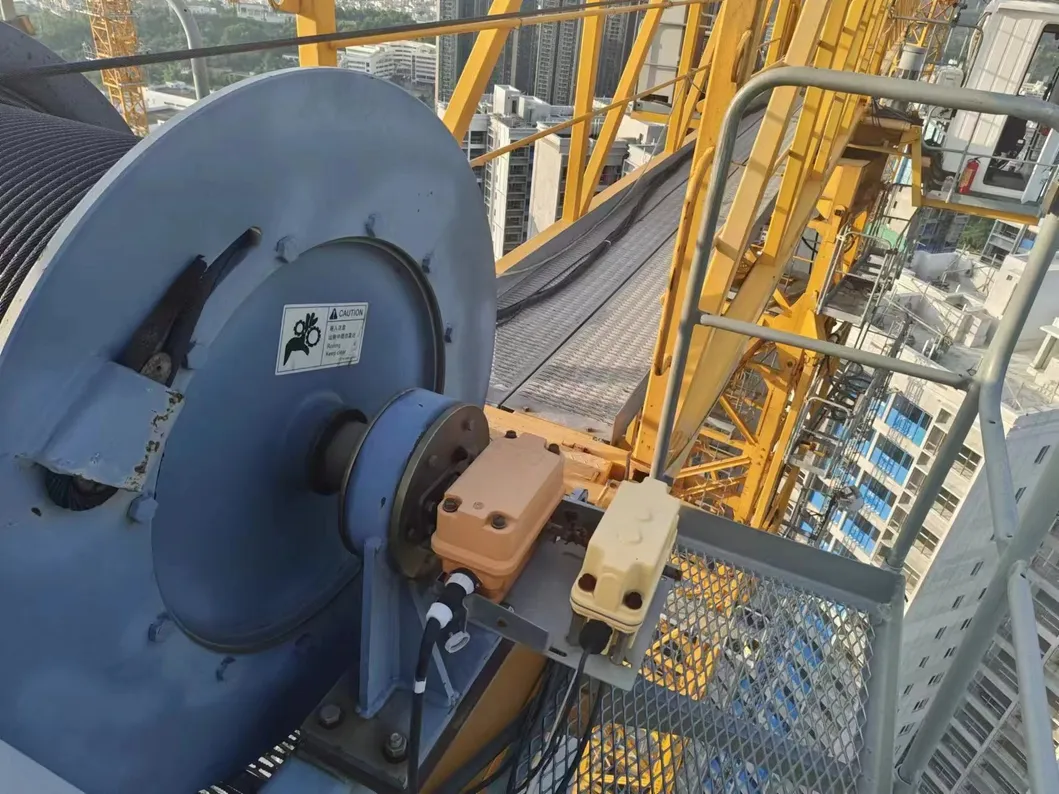 Construction Tower Crane Zoomlion 7020-12 for Large-Scale Construction Building Projects