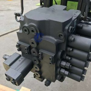 Main Control Valve Assembly K1025391 410105-01179 410105-01451A For Doosan