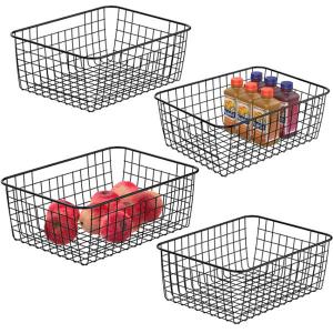 China Wire Storage Baskets Metal Wire Baskets Pantry Organization with Handles wholesale