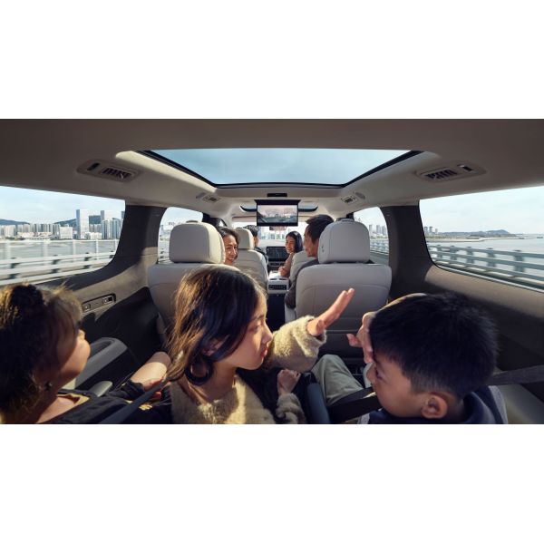 Experience Luxury and Sustainability with Lixiang Ideal New Energy Electric MPV Car