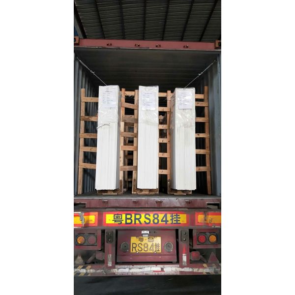 Light Black Artificial Calacatta Quartz Stone Sheet Easy Clean For Kitchen Top