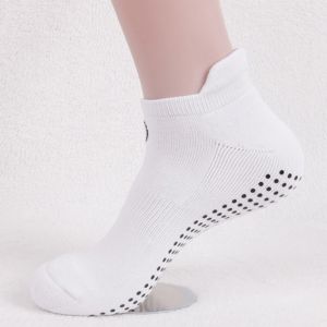 China Custom logo, desig white Colour with Anti-Slip Dots socks wholesale