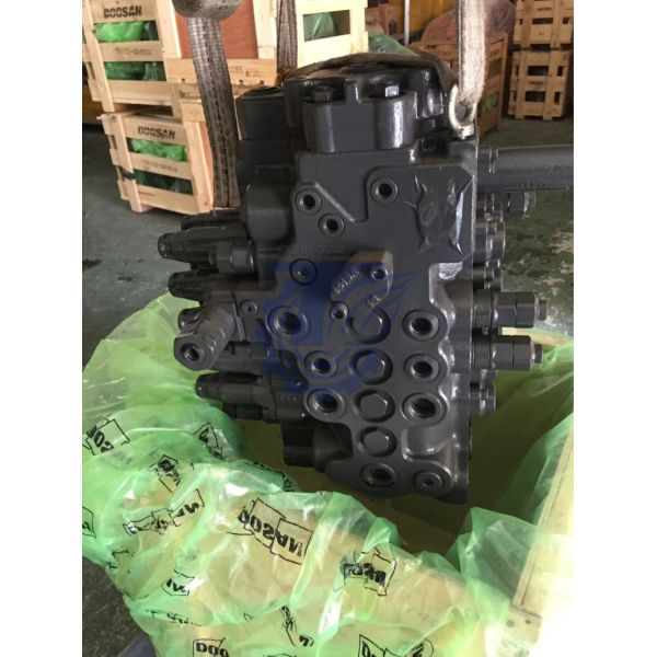 Quality 420-00465B Hydraulic Main Control Valve for Doosan DX140LC DX160LC Excavator Energy Applicable Industries for sale