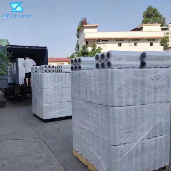 OEM LLDPE Pallet Wrap Stretch Film For Carton Packaging Factory