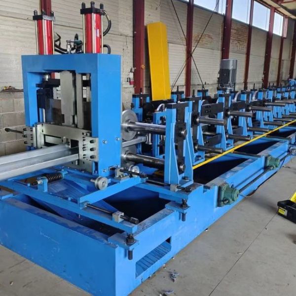 100-300mm CZU Purline Roll Forming Machine With Cr12Mov Cutter