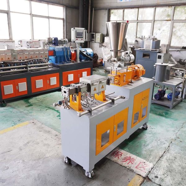 5~20kg/H Air Cooled Biodegradable PLA Starch Film Small Granulator With Filter