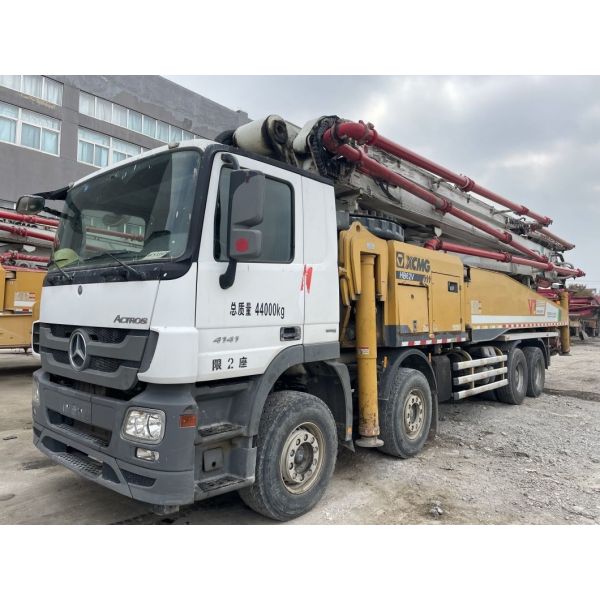 2020 Xg 62m on Benz Euro V Concrete Pump Truck with Cylinder Type Structure HB62V