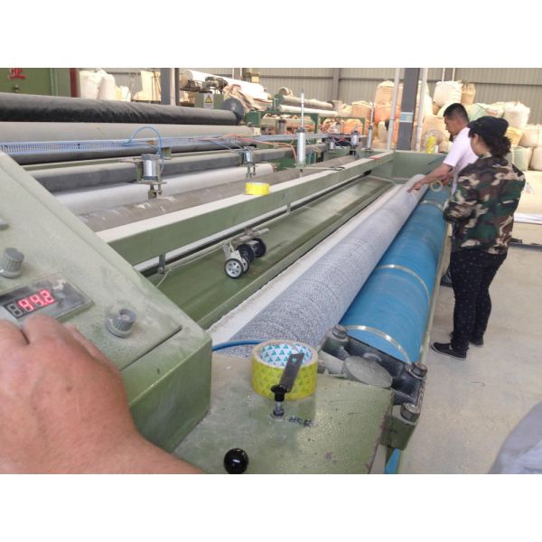 4000g-7500g/square Meters Geosynthetics Clay Layer for Lake Dam ISO 9001 Standard