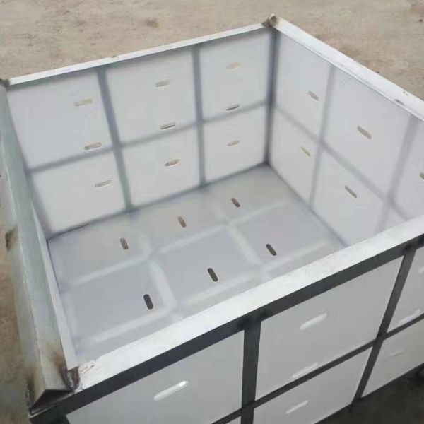 White Turnover Box Rectangular Corrugated Plastic Shipping Boxes Good Bearing Smooth Hardness