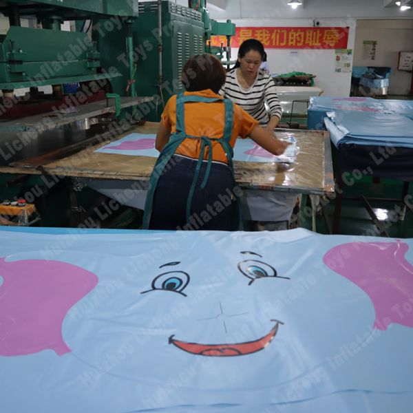 LC Animal Elephant Splash Ground Floor Pool Inflatable Spray Pool Inflatable Pool with Spray