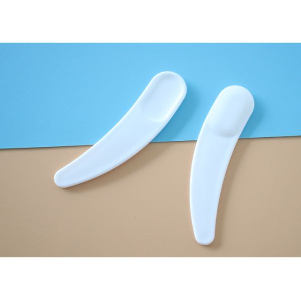 Customized White 53mm Plastic Cosmetic Spatula For Cream Jars
