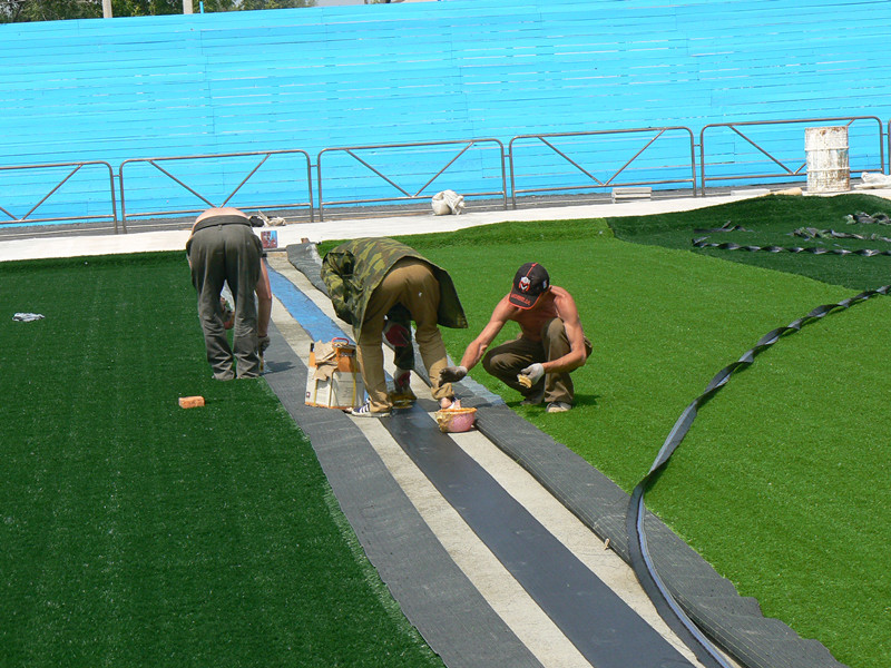 Abrasion Resistant Europe Soccer Artificial Grass / Soccer Synthetic Turf