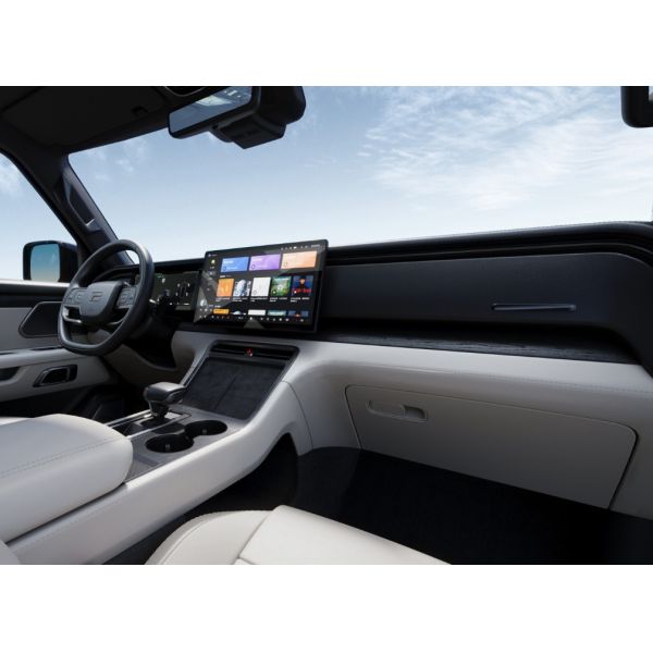 Plug In Extended Range Hybrid Vehicle Automobile Large SUV Four Wheel Drive