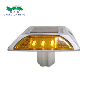 China Warning Solar Panel Traffic Lights Reflective Aluminum led Solar Road Studs  Driveway Lights wholesale