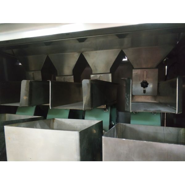 Multifunctional Granule Vertical Filling Packaging And Sealing Machine