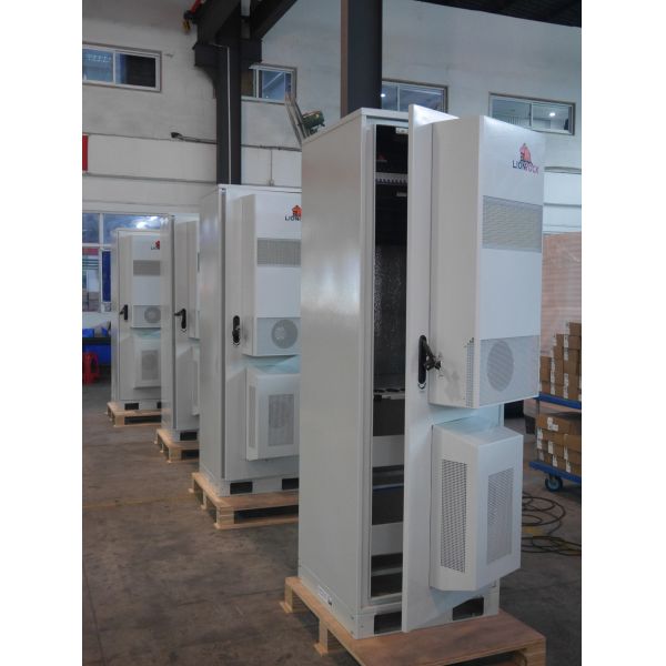 Outdoor Telecom Equipment Racks , Network Racks And Cabinets Anti Theft ODM
