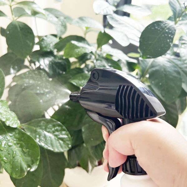 Professional High-Pressure Plastic Spray Gun – Perfect for Home, Garden & Commercial Cleaning