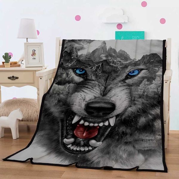 Wolf Design Printed Flannel Blanket
